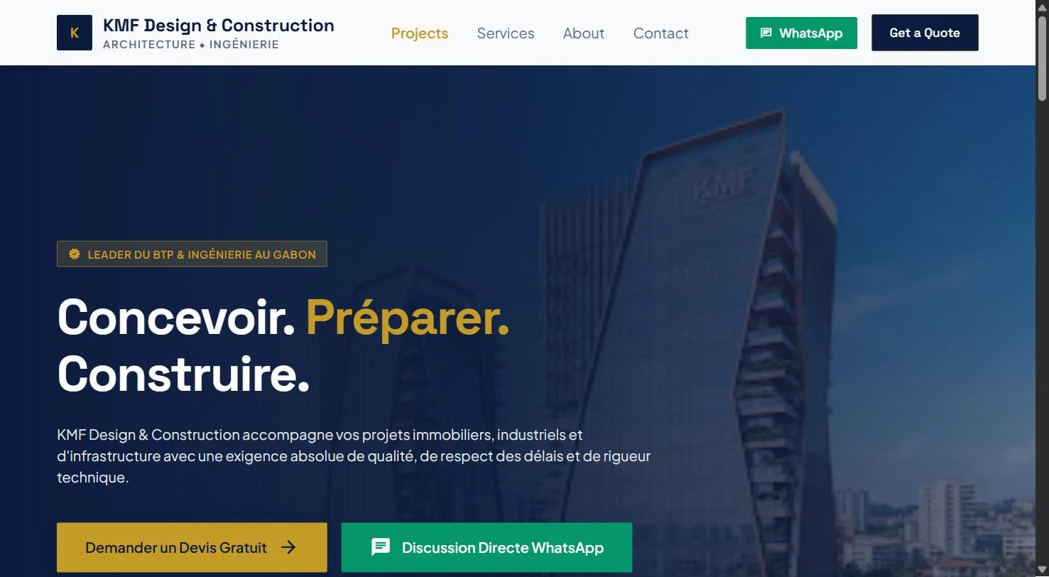 Maquette du site KMF Design & Construction : page d'accueil avec le slogan « Concevoir. Préparer. Construire. », les 4 pôles d'intervention et un bouton WhatsApp.